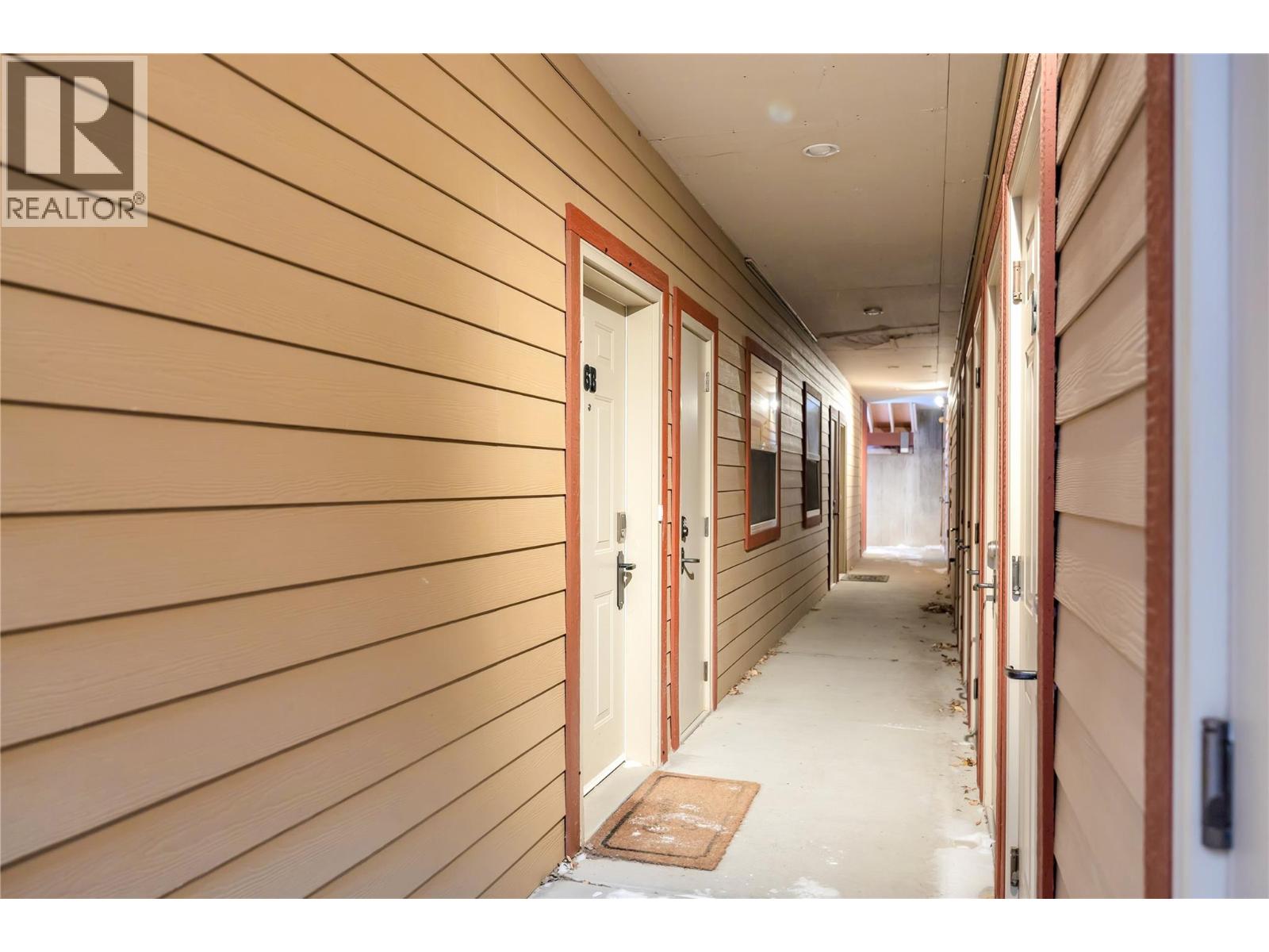 6B 5075 Snowbird Way, Big White