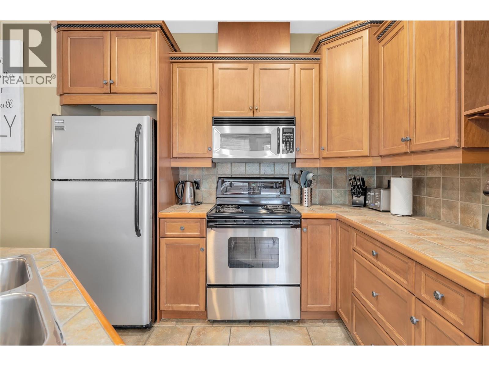 6B 5075 Snowbird Way, Big White