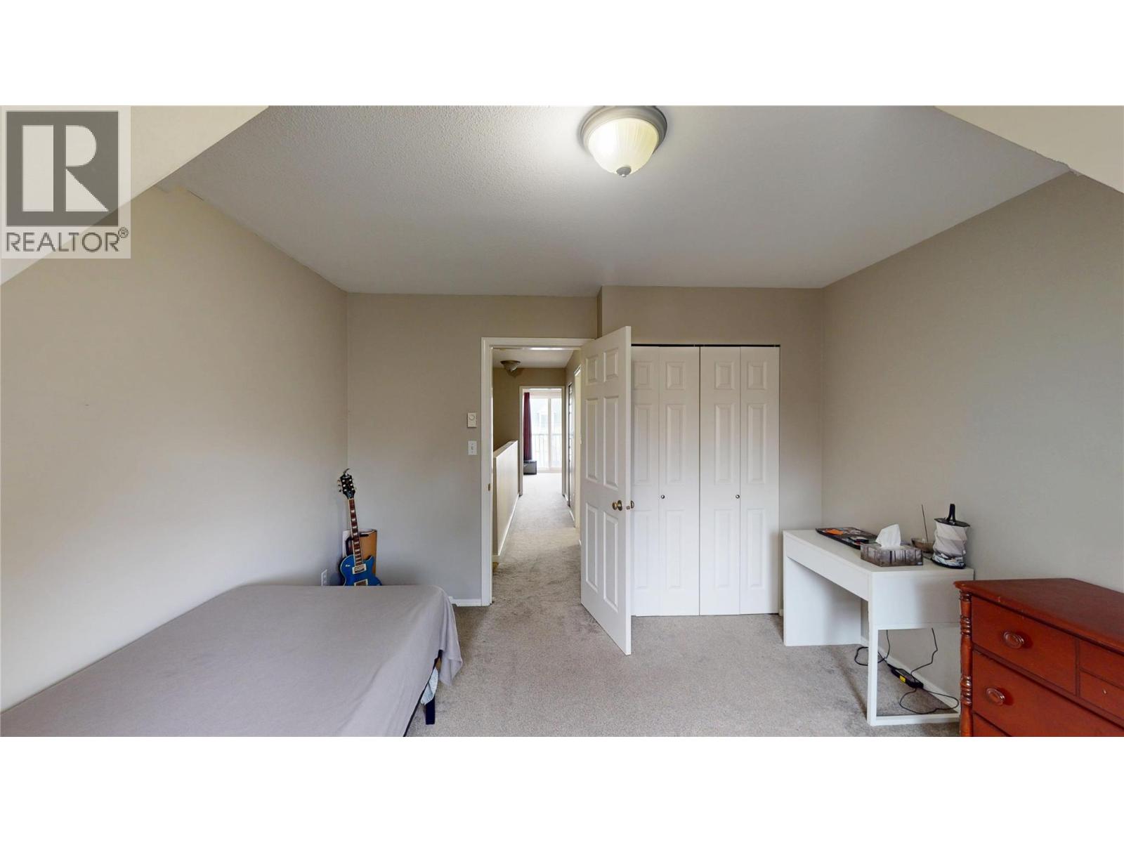 1004 23rd Avenue N Unit# 203, Cranbrook