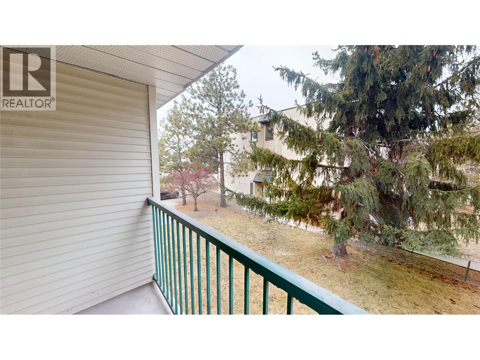 1004 23rd Avenue N Unit# 203, Cranbrook