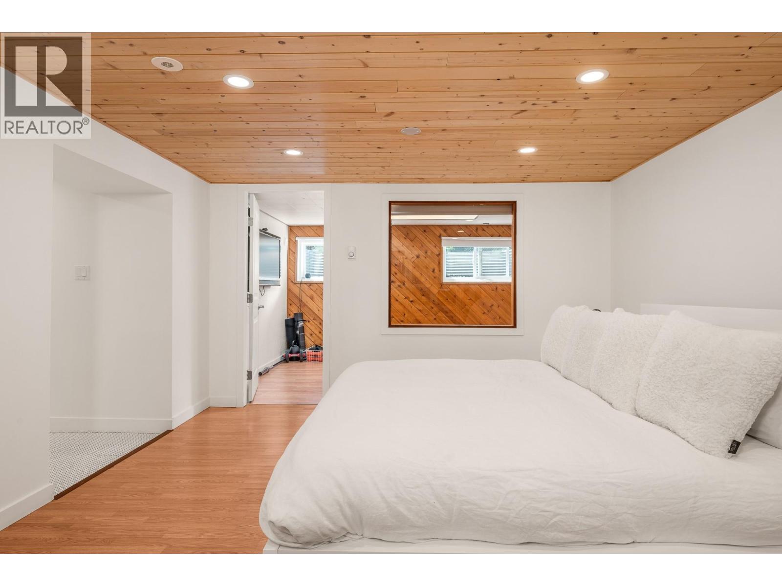 3403 20th Street - 31