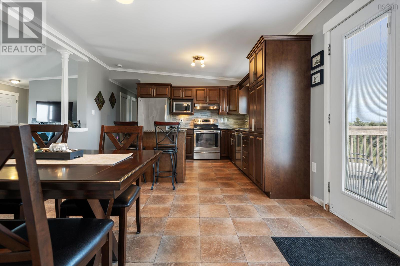 Property 14 of 49 of 946 Lake Egmont Road