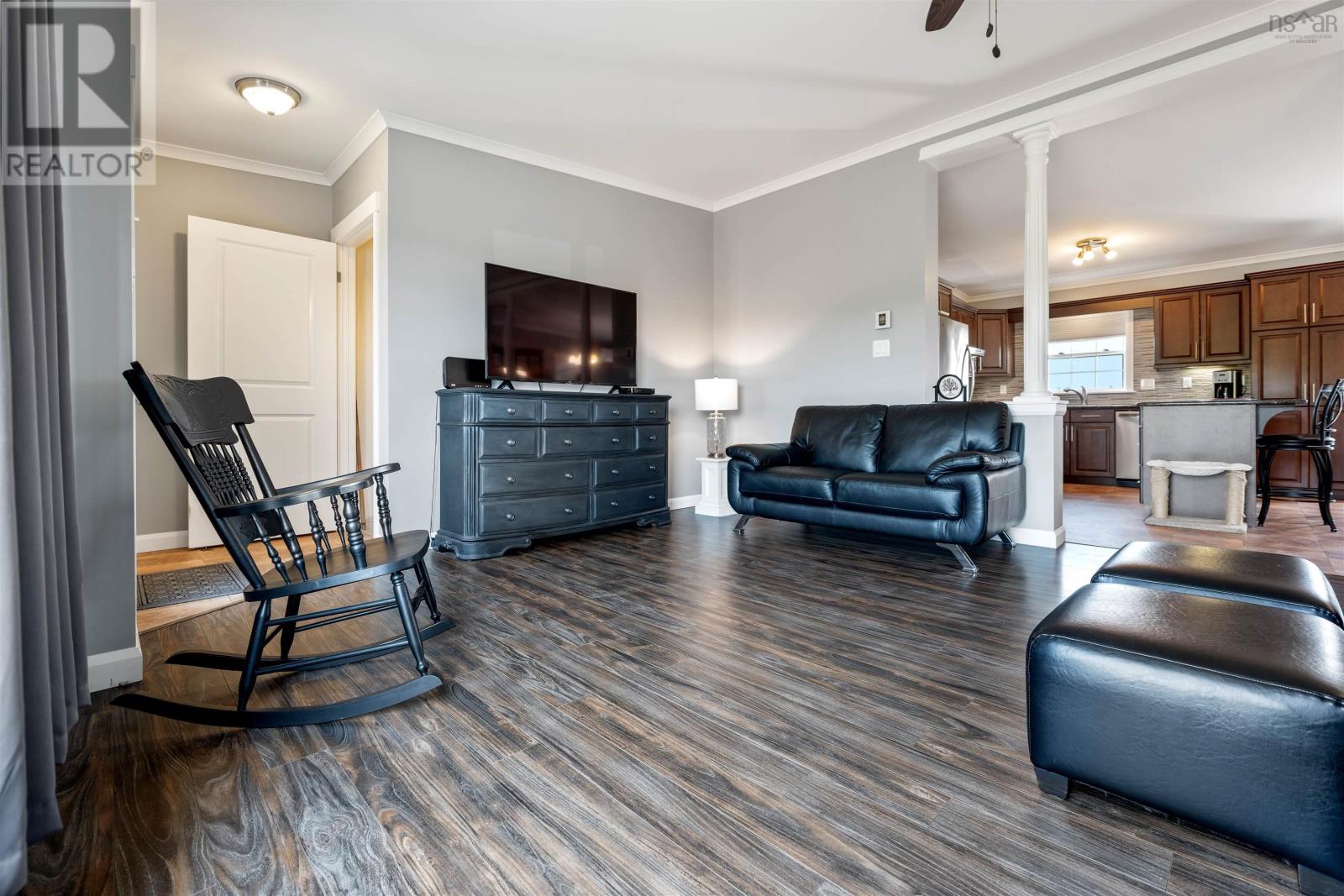 Property 19 of 49 of 946 Lake Egmont Road