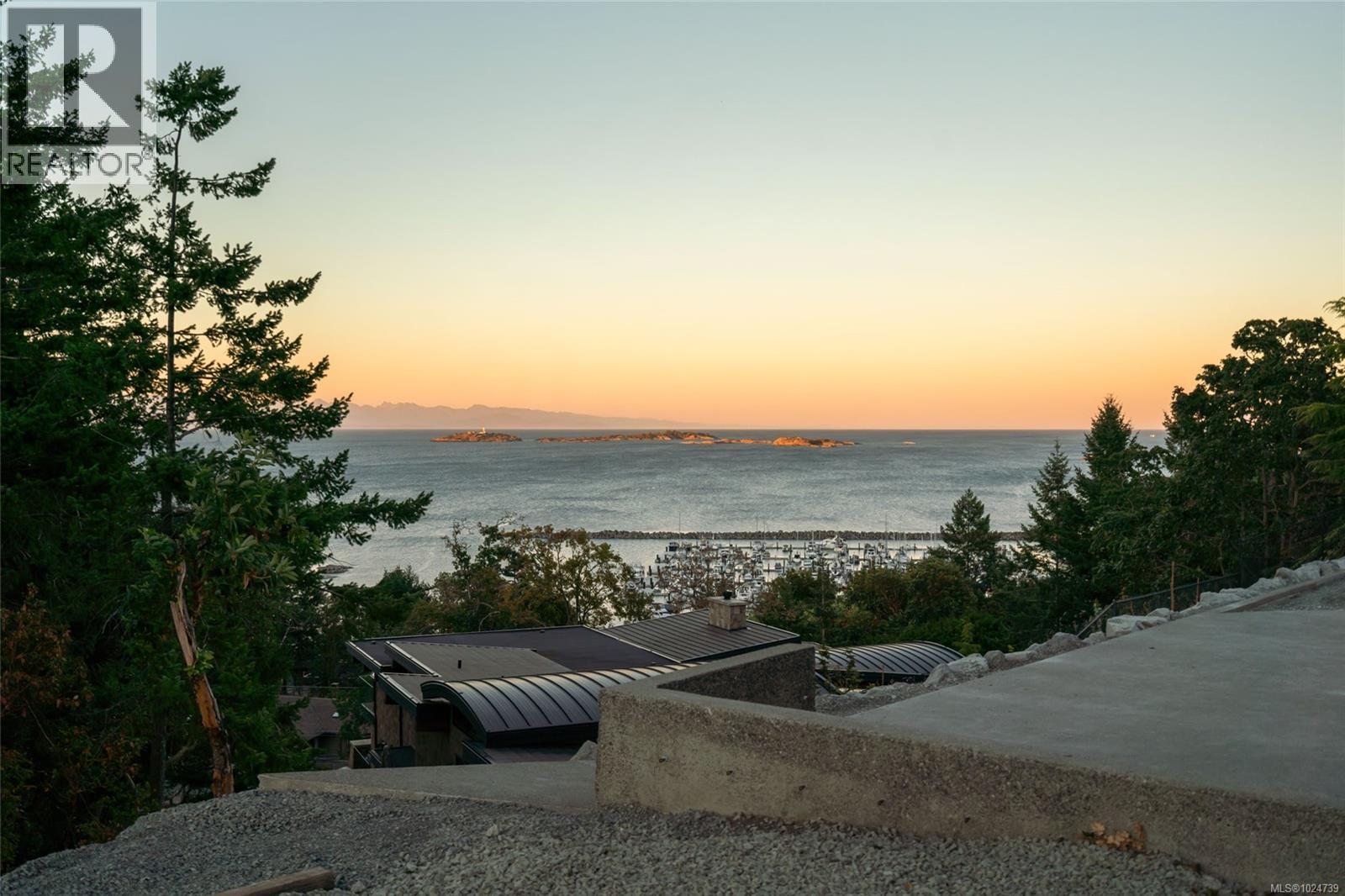 3419 Redden Rd, Nanoose Bay