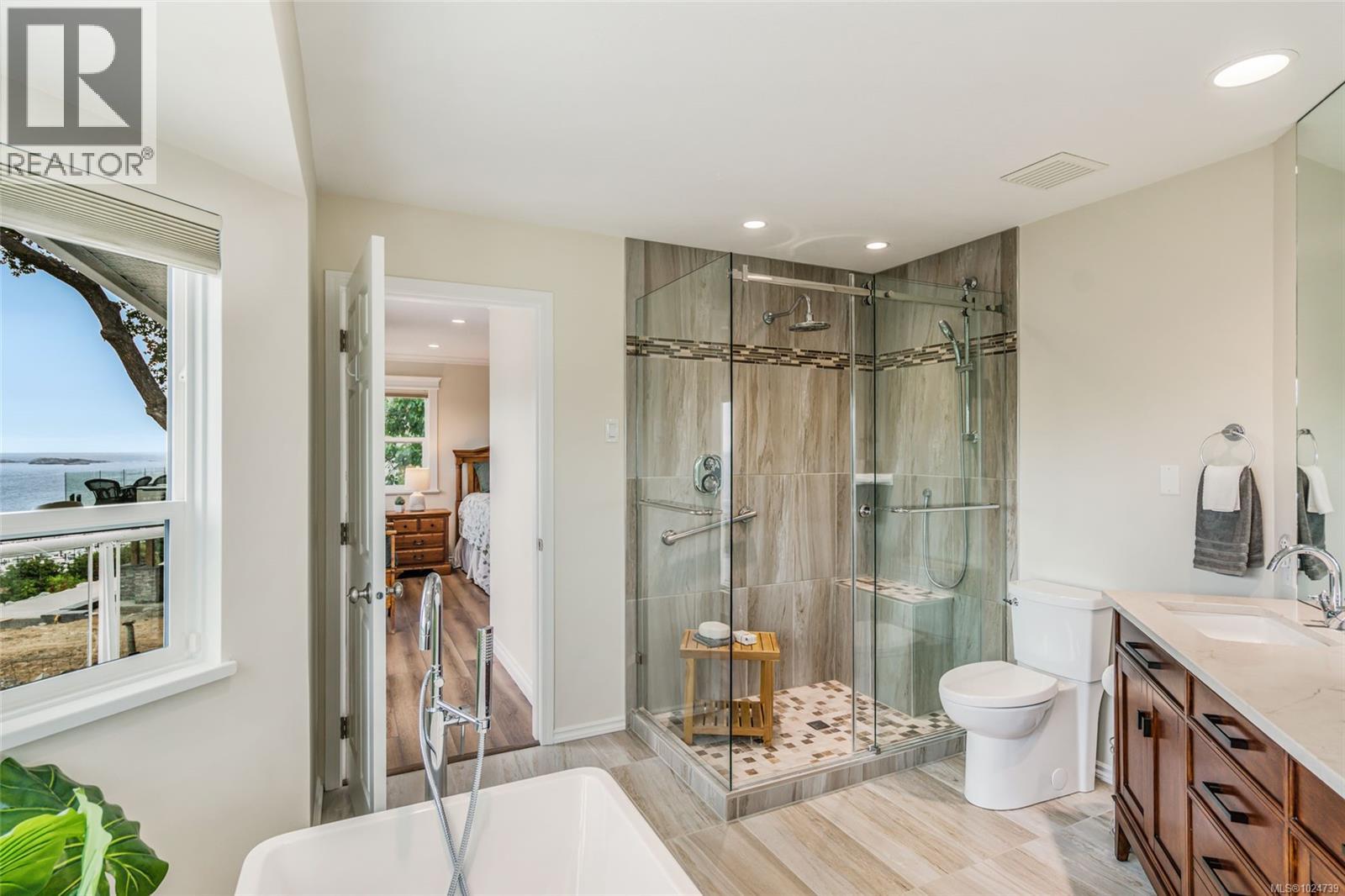 3419 Redden Rd, Nanoose Bay