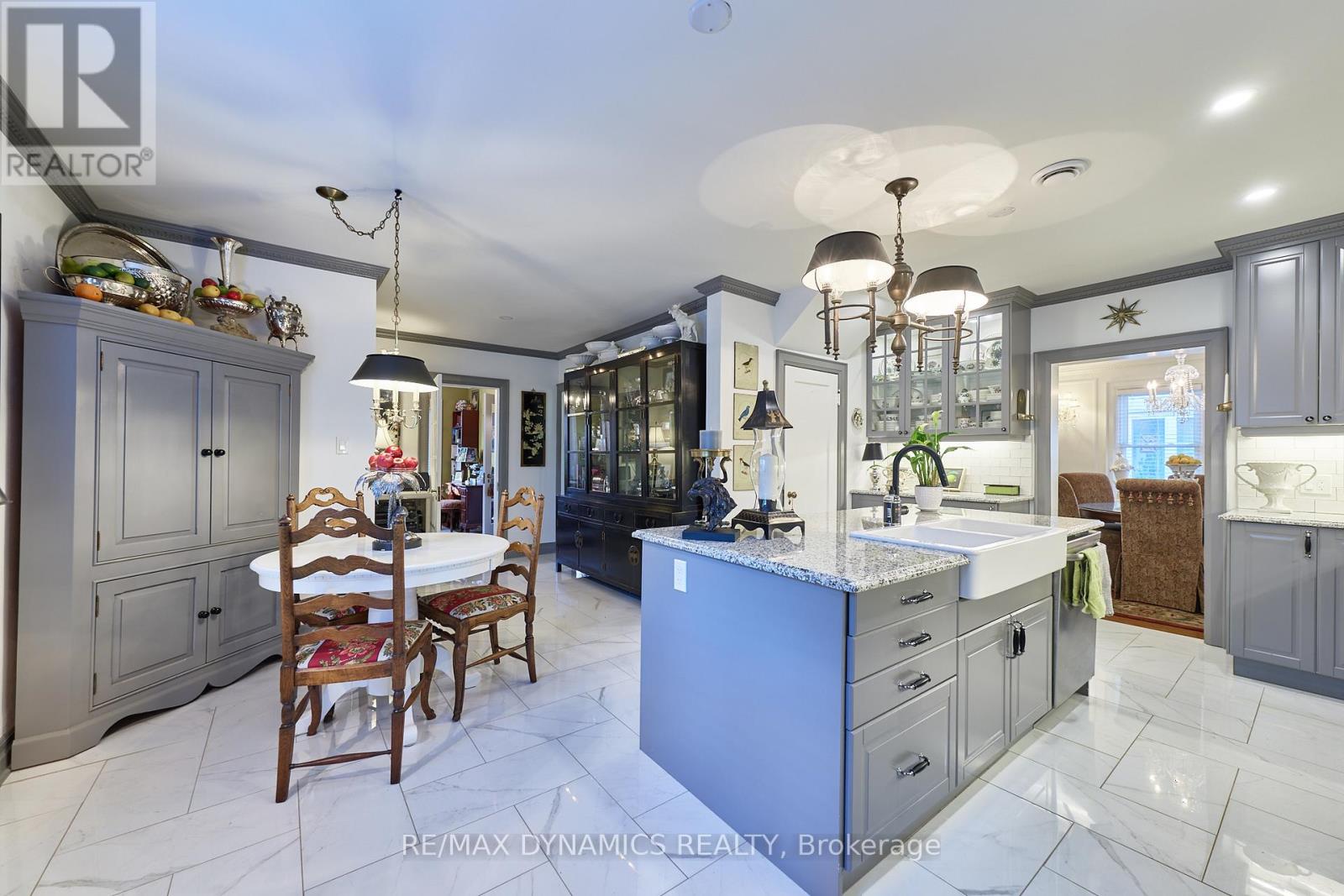 10 THAIRS AVENUE - 12