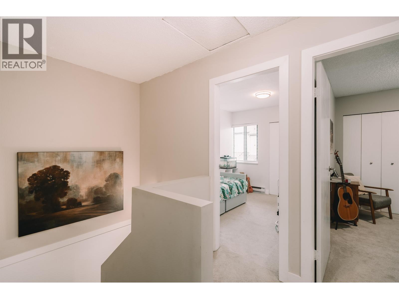 19 230 W 14TH STREET, North Vancouver