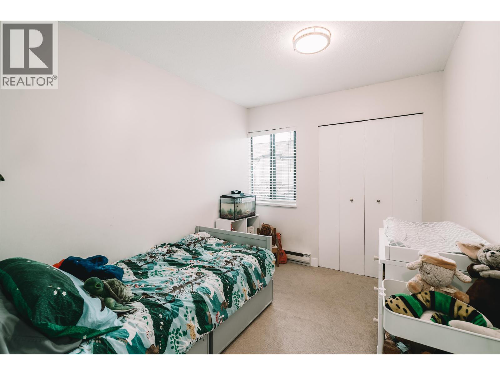 19 230 W 14TH STREET, North Vancouver