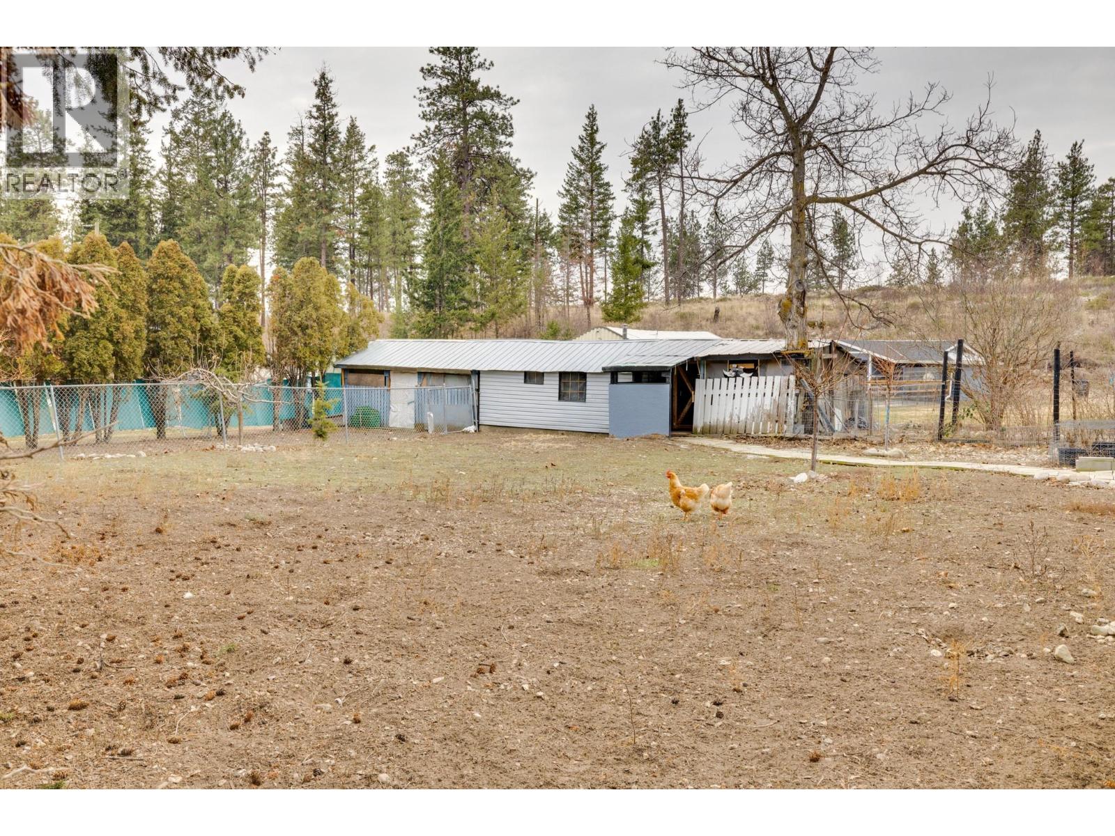 5186 Mackinnon Road, Peachland