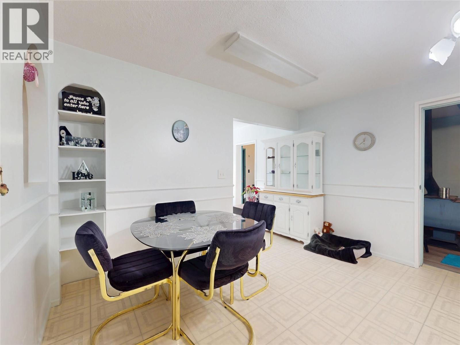 5186 Mackinnon Road, Peachland