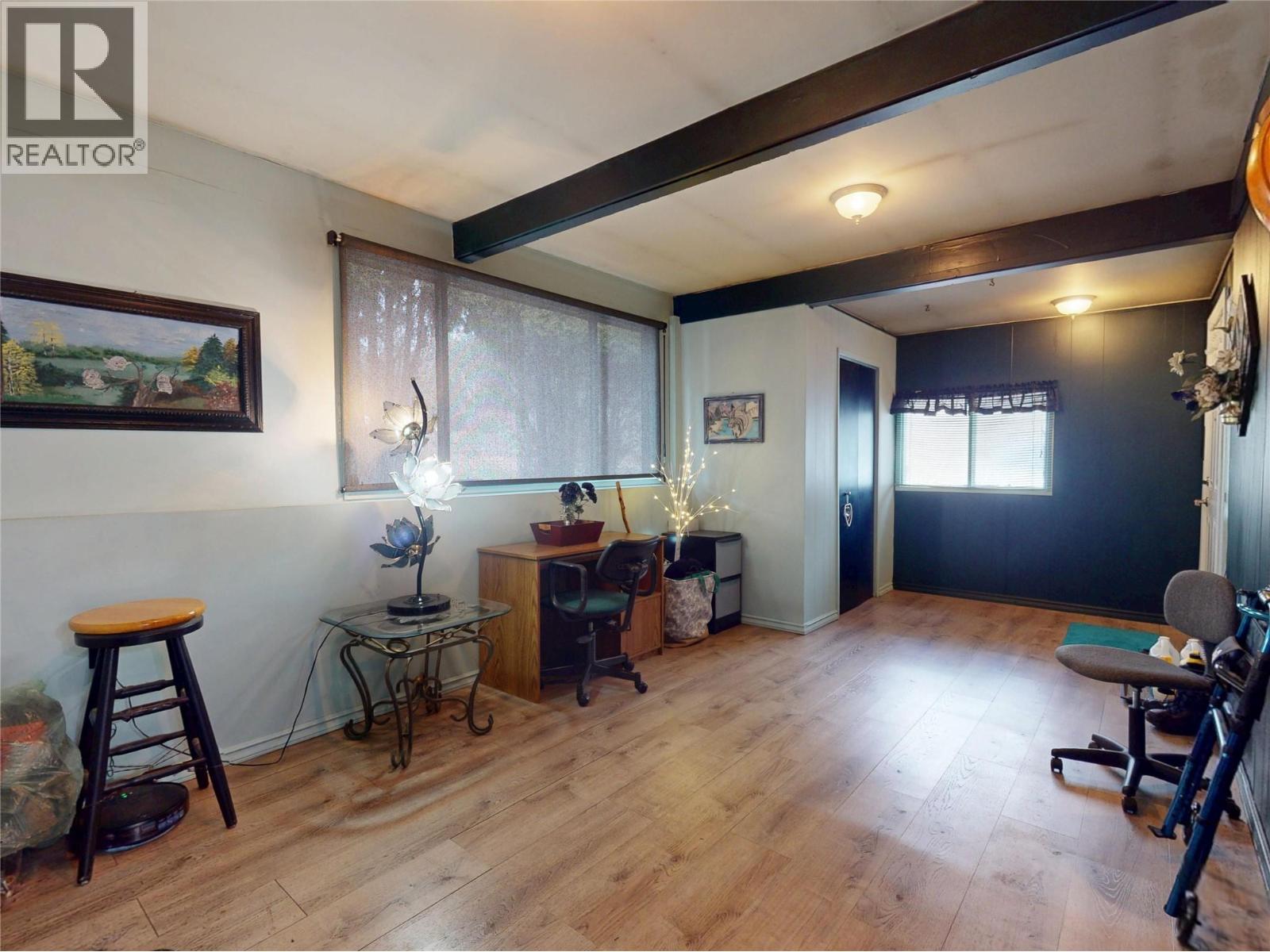 5186 Mackinnon Road, Peachland