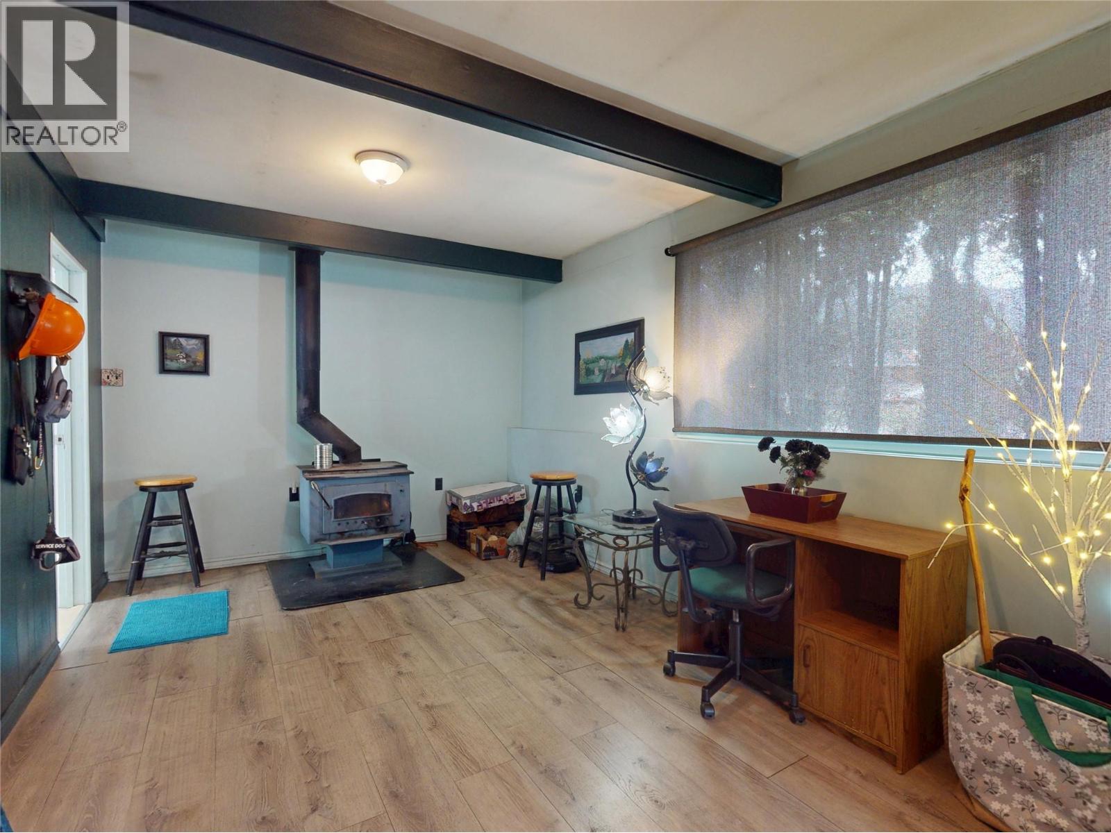 5186 Mackinnon Road, Peachland