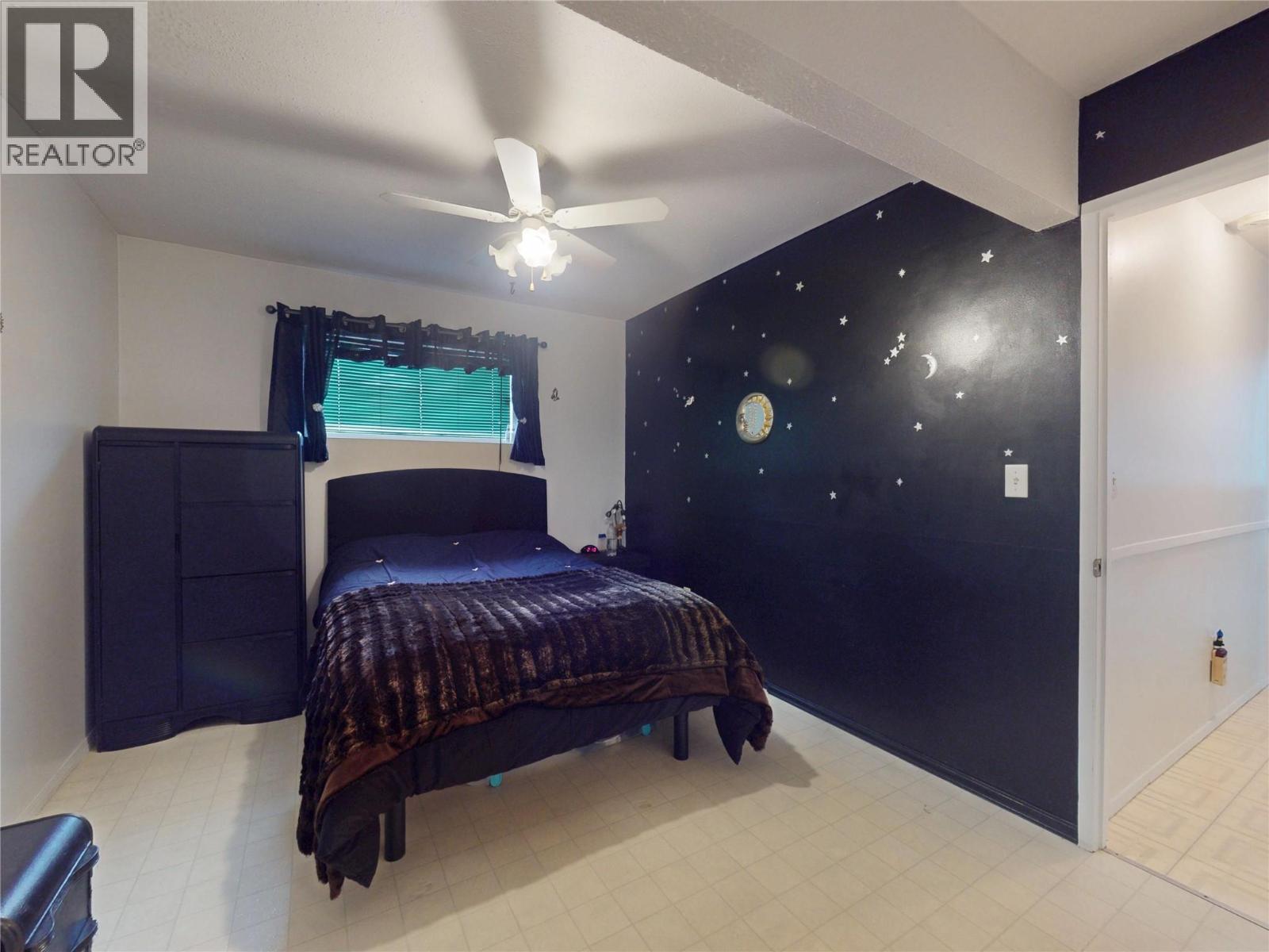 5186 Mackinnon Road, Peachland