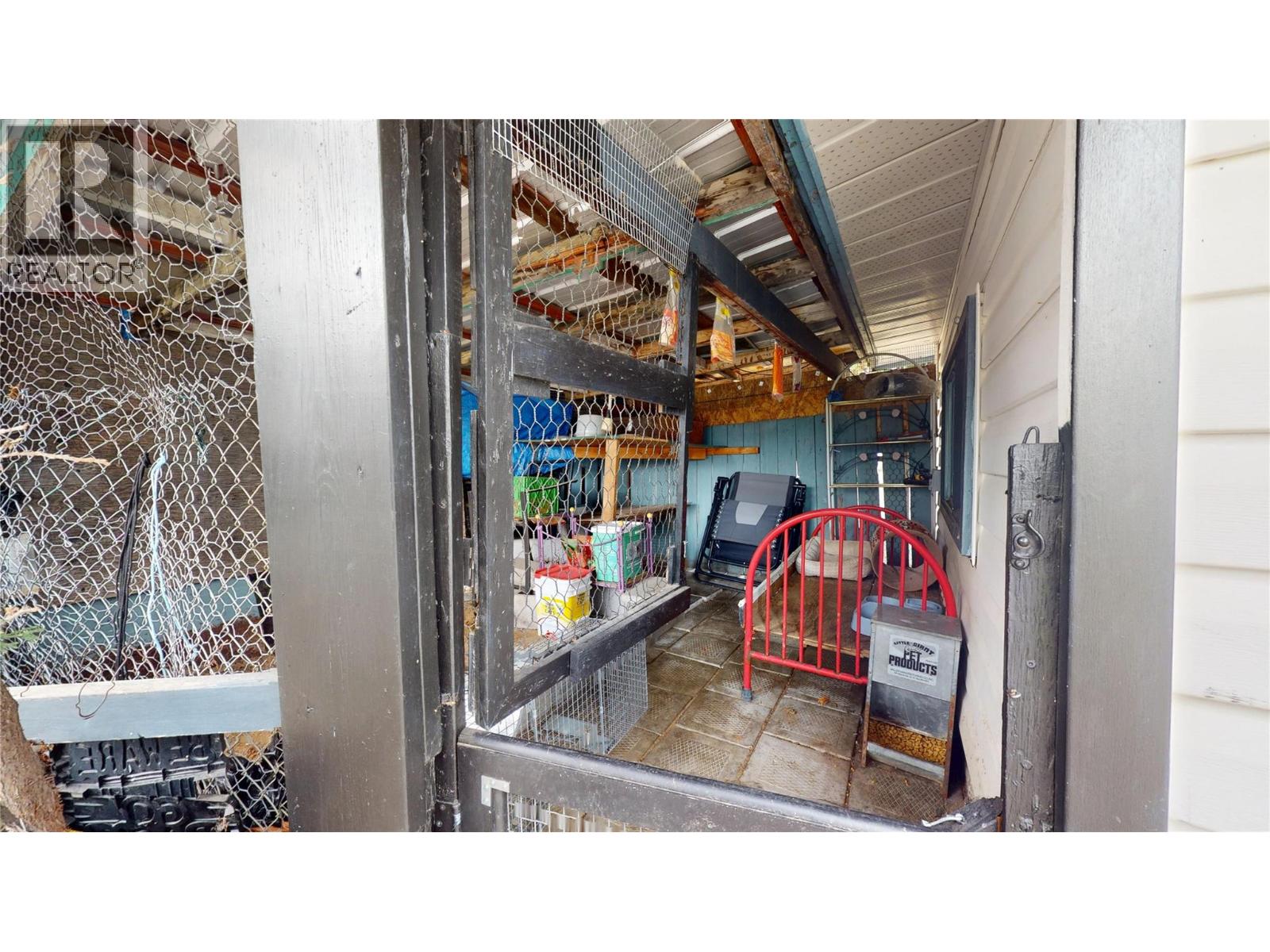 5186 Mackinnon Road, Peachland