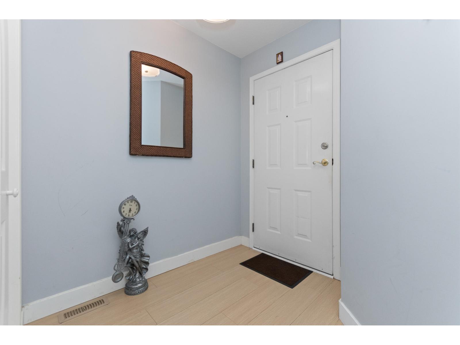 122 5765 VEDDER ROAD, Garrison Crossing, Chilliwack