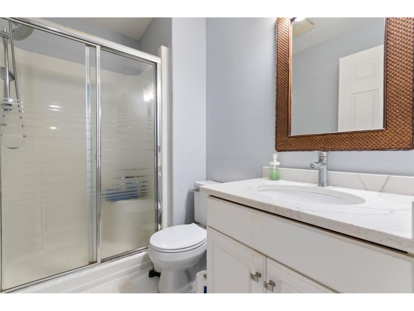 122 5765 VEDDER ROAD, Garrison Crossing, Chilliwack