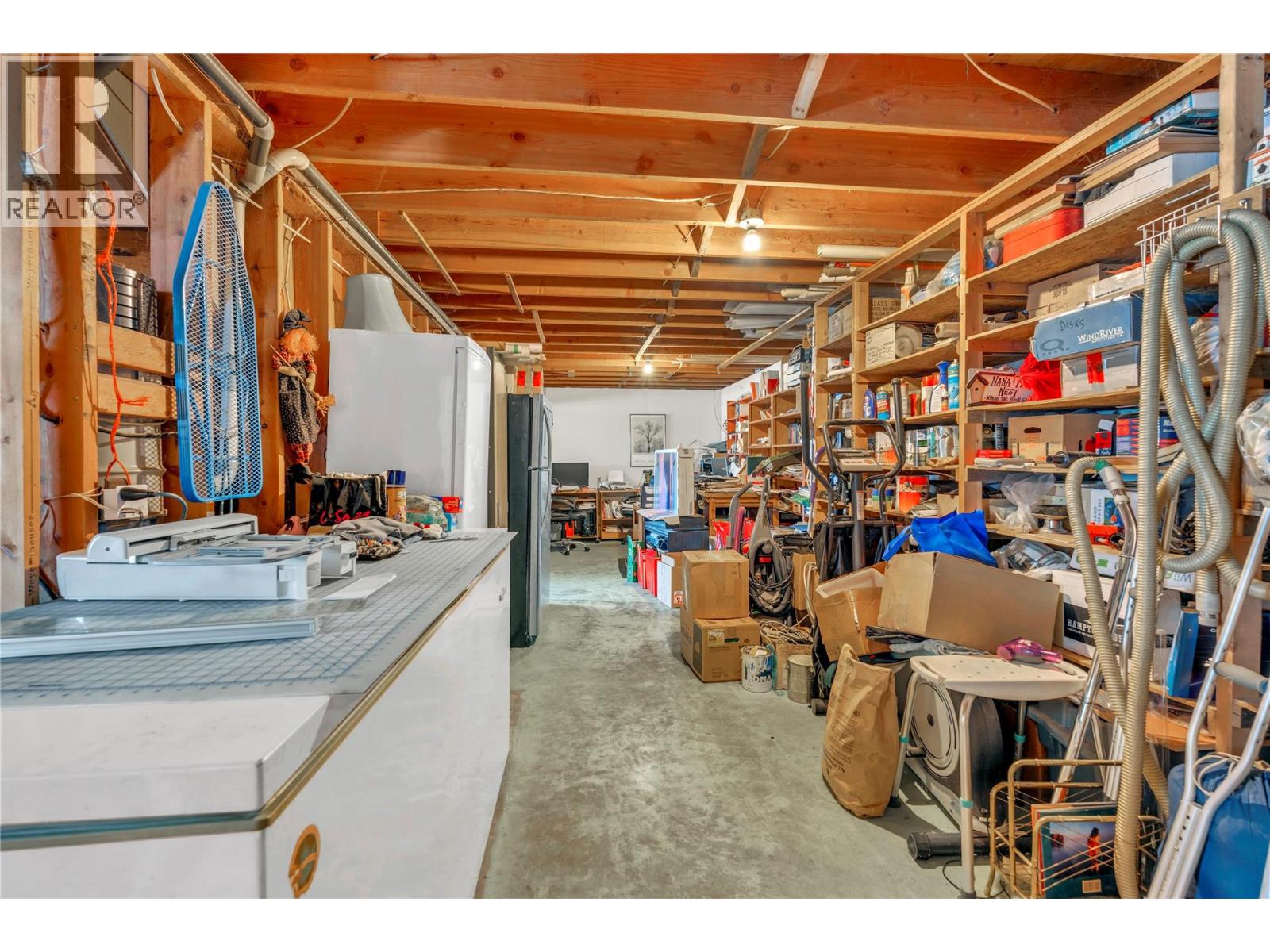 822 Belfort Road, Princeton