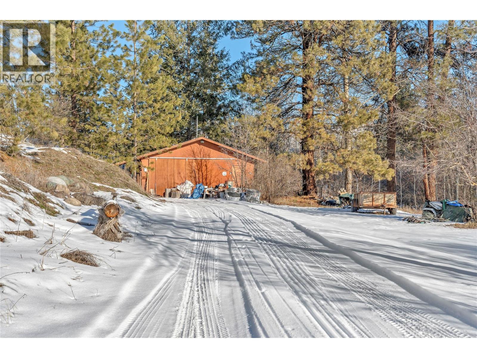 822 Belfort Road, Princeton