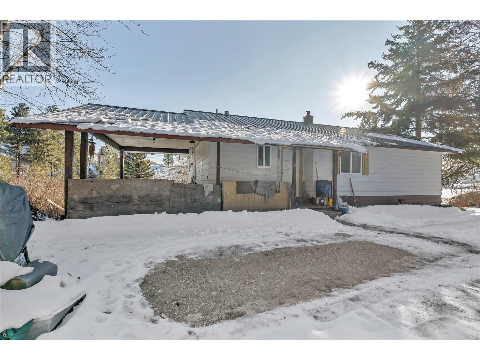 822 Belfort Road, Princeton