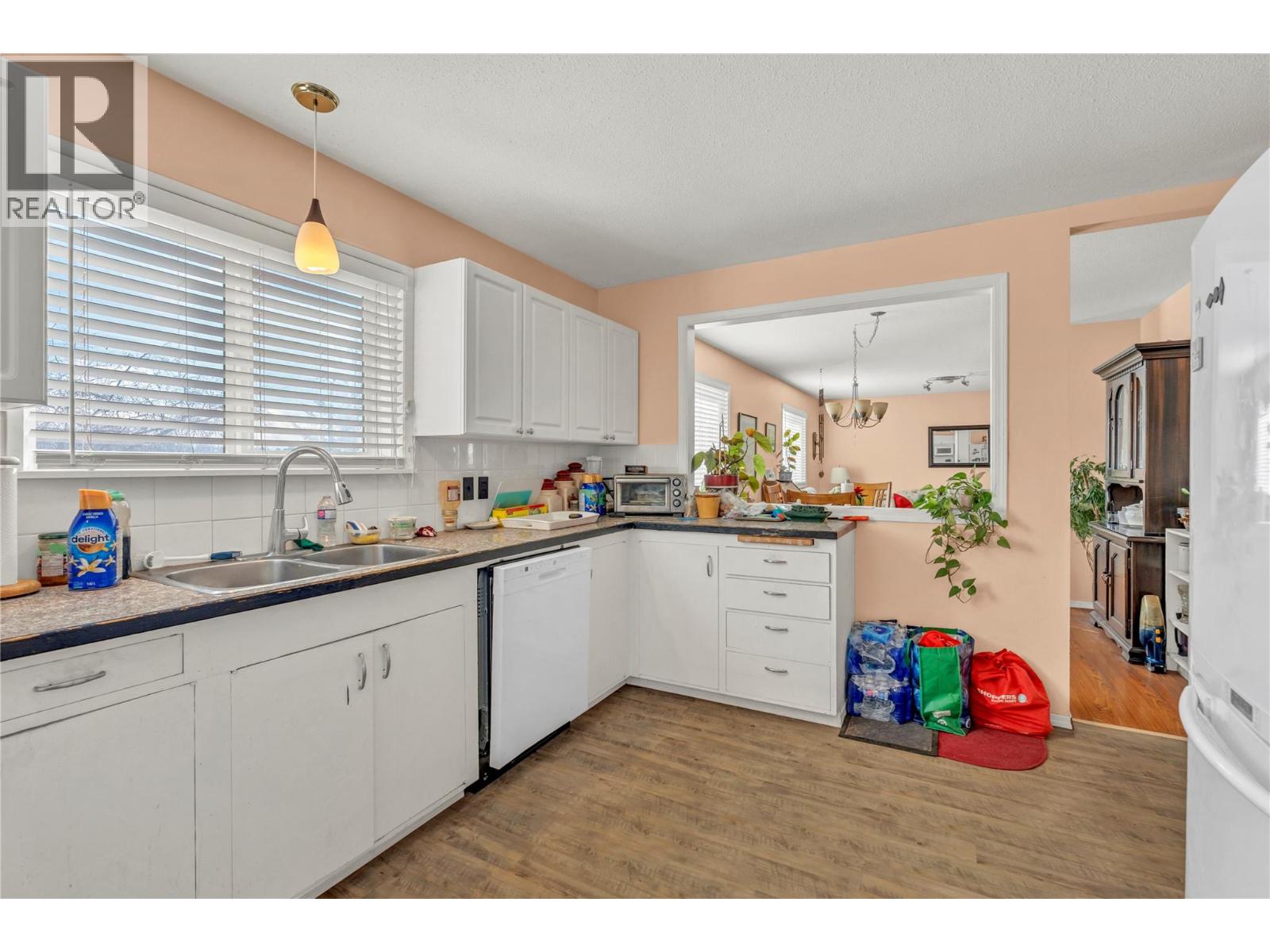 822 Belfort Road, Princeton