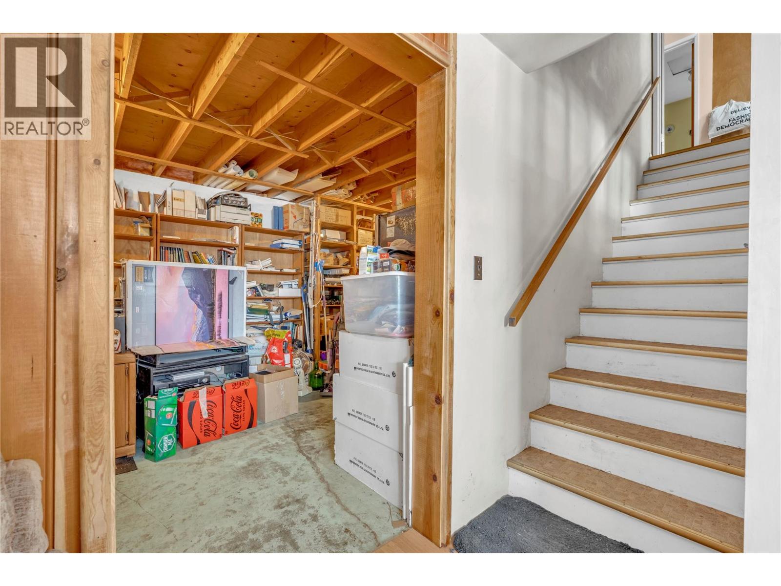 822 Belfort Road, Princeton