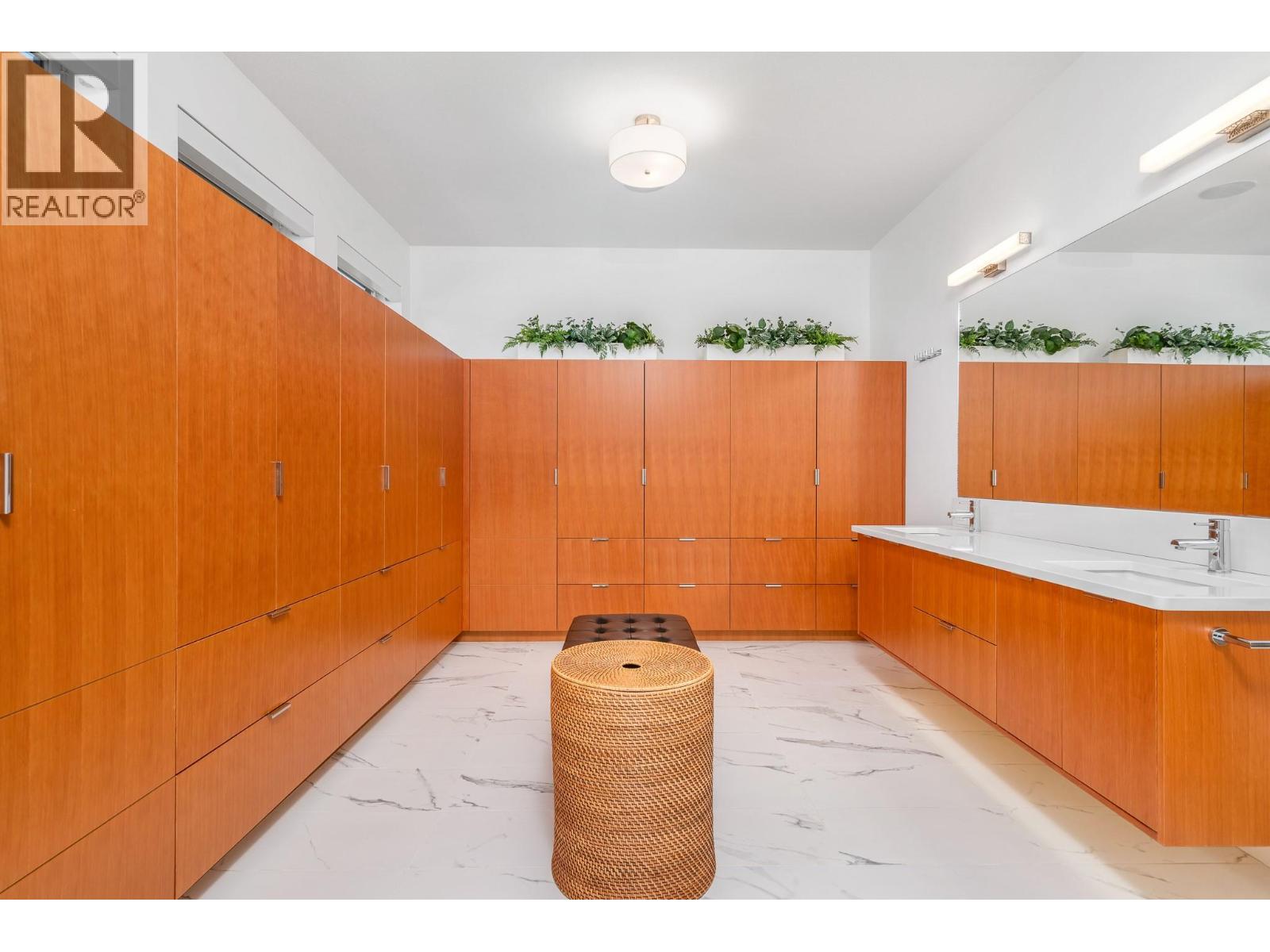 7934 Graystone Drive, Coldstream