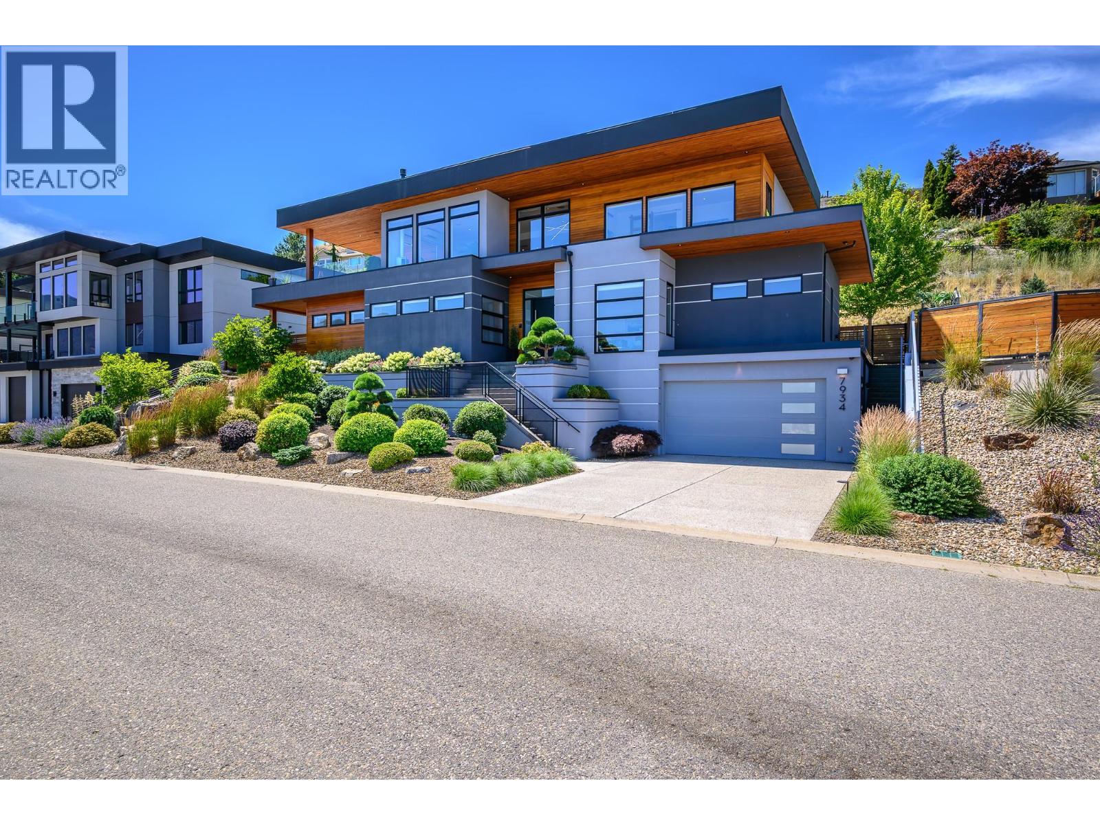 7934 Graystone Drive, Coldstream