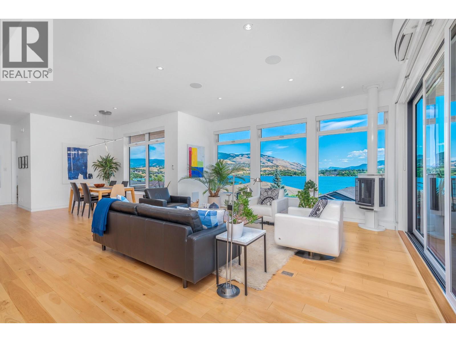 7934 Graystone Drive, Coldstream