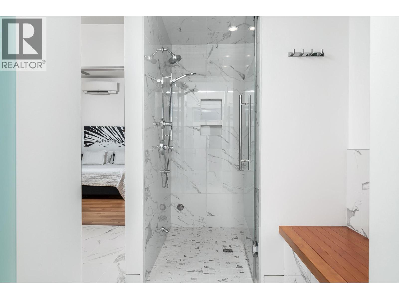 7934 Graystone Drive, Coldstream