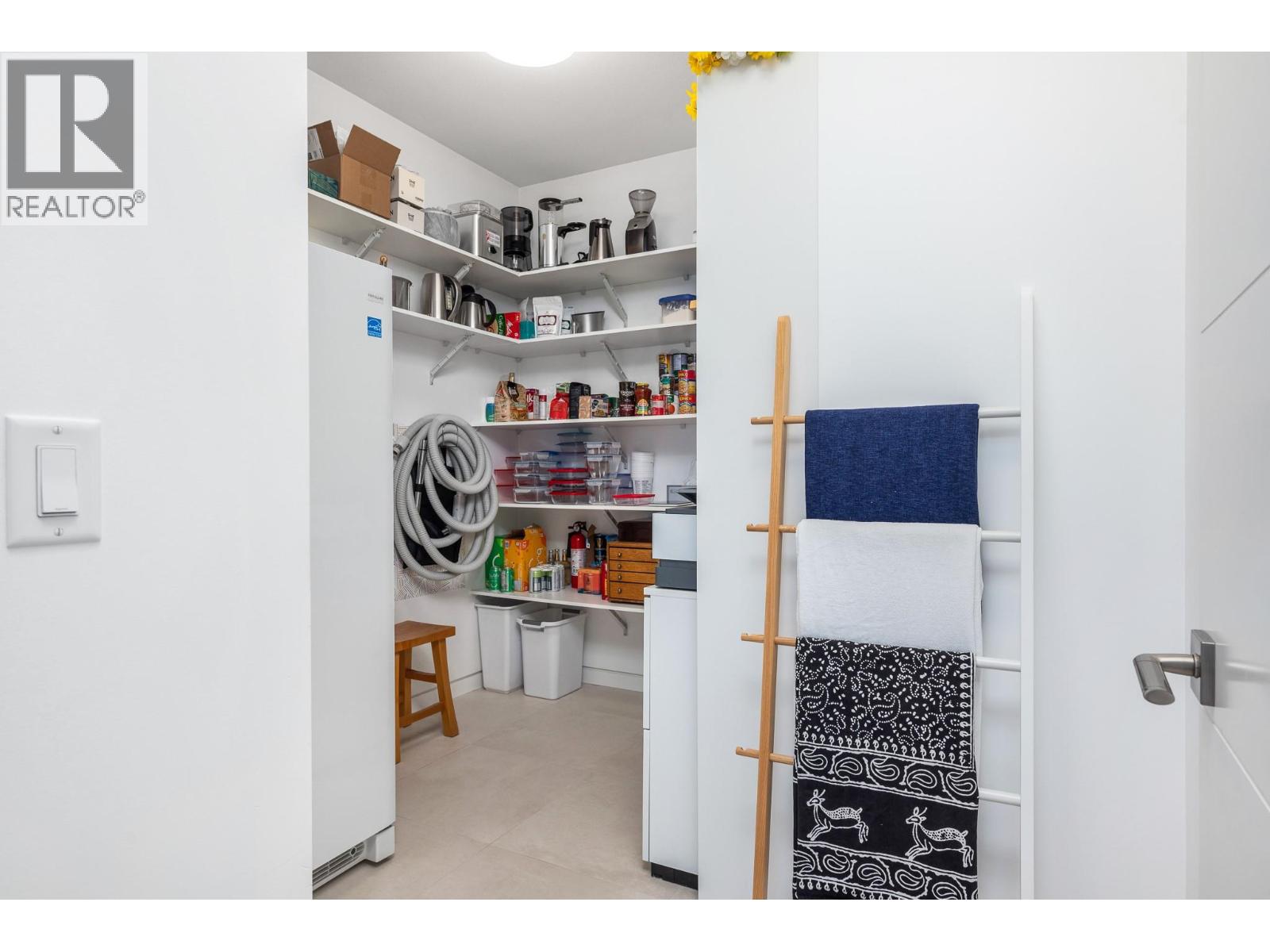 7934 Graystone Drive, Coldstream