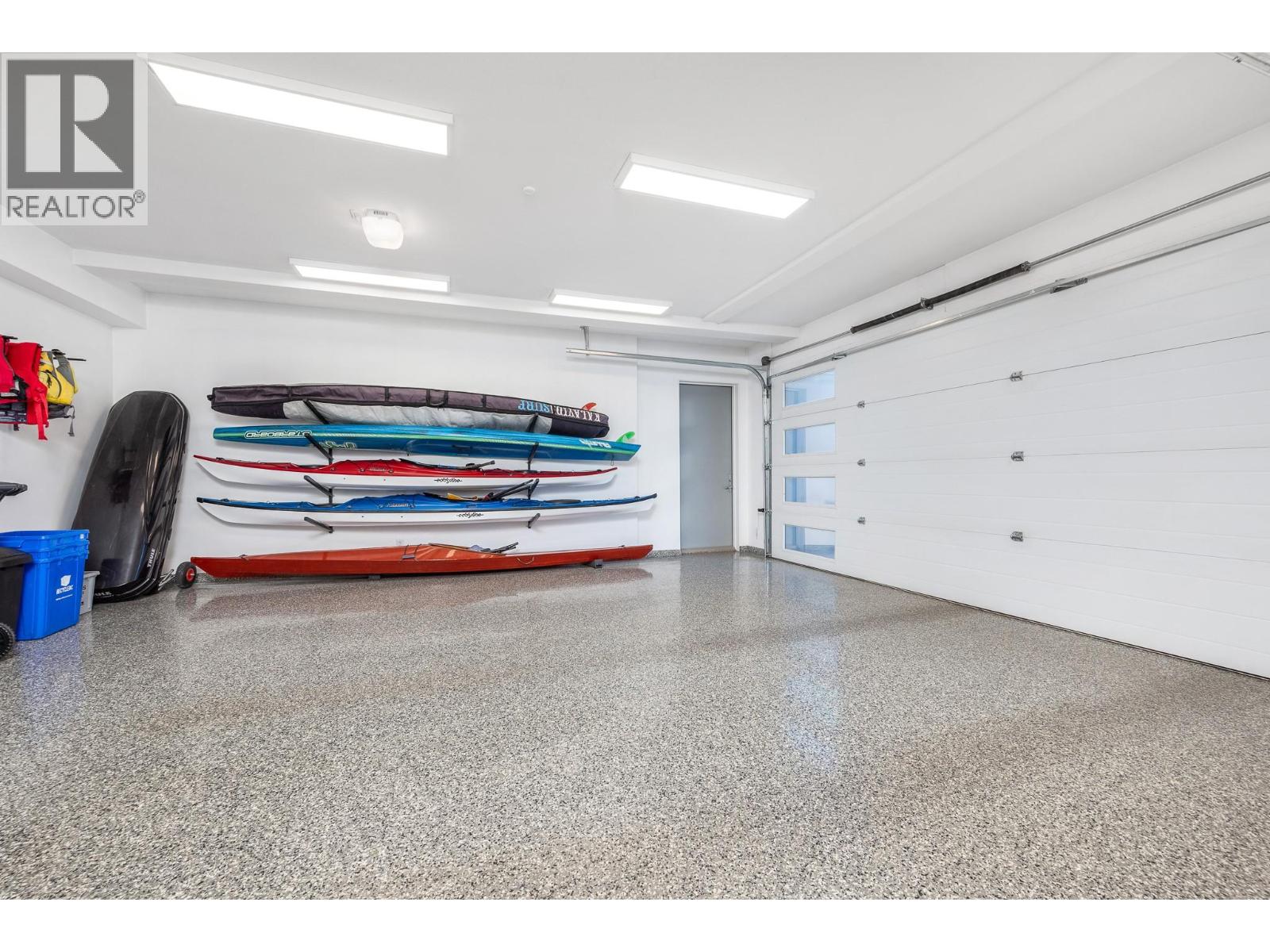 7934 Graystone Drive, Coldstream