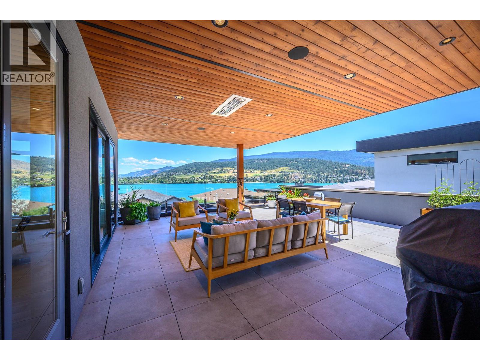 7934 Graystone Drive, Coldstream