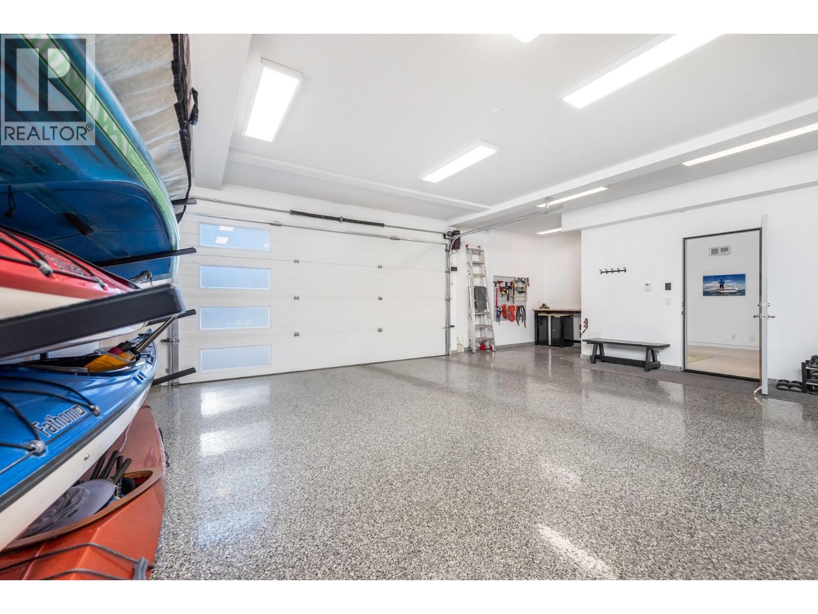 7934 Graystone Drive, Coldstream