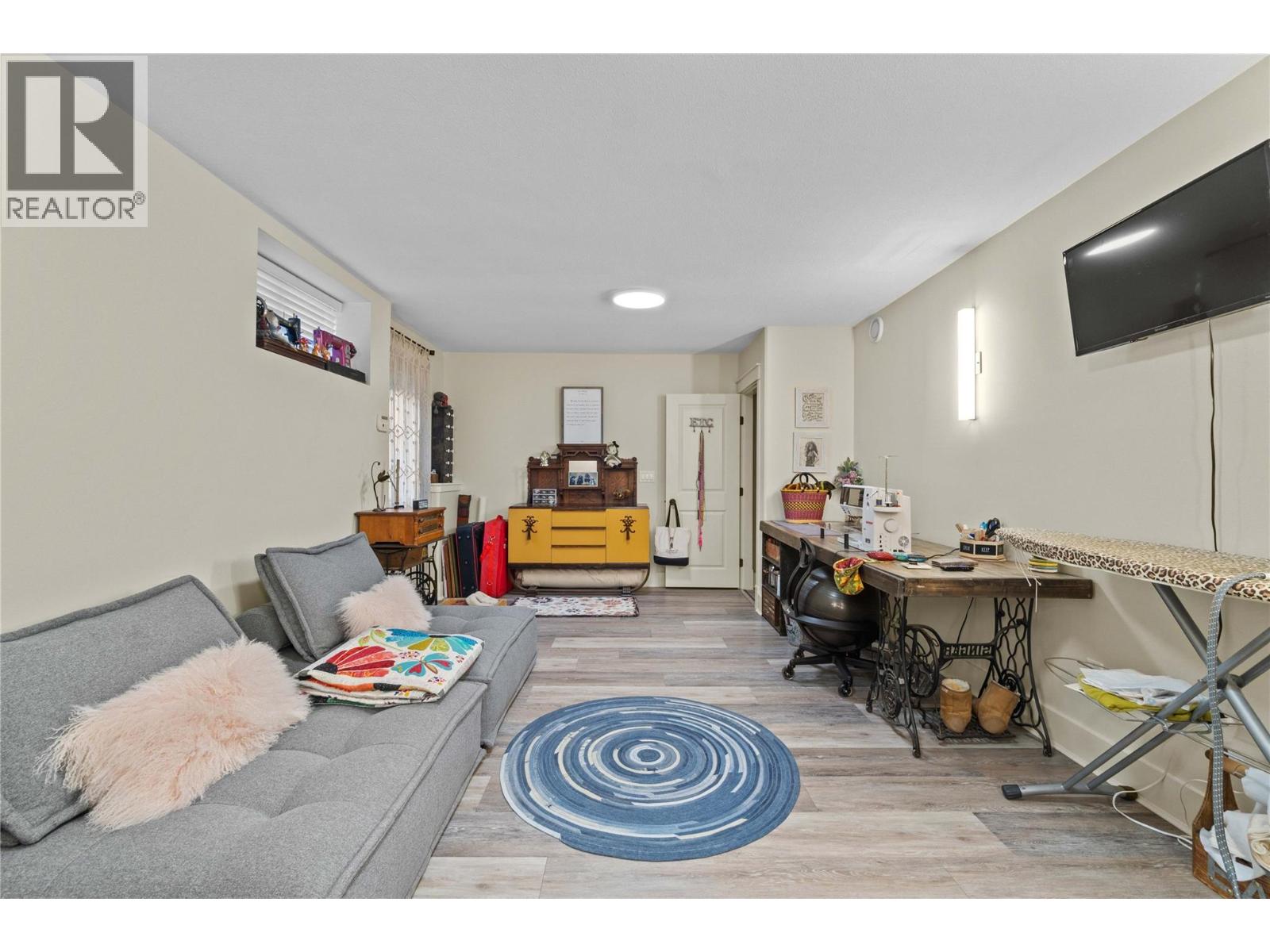 5100 Haynes Road, Vernon