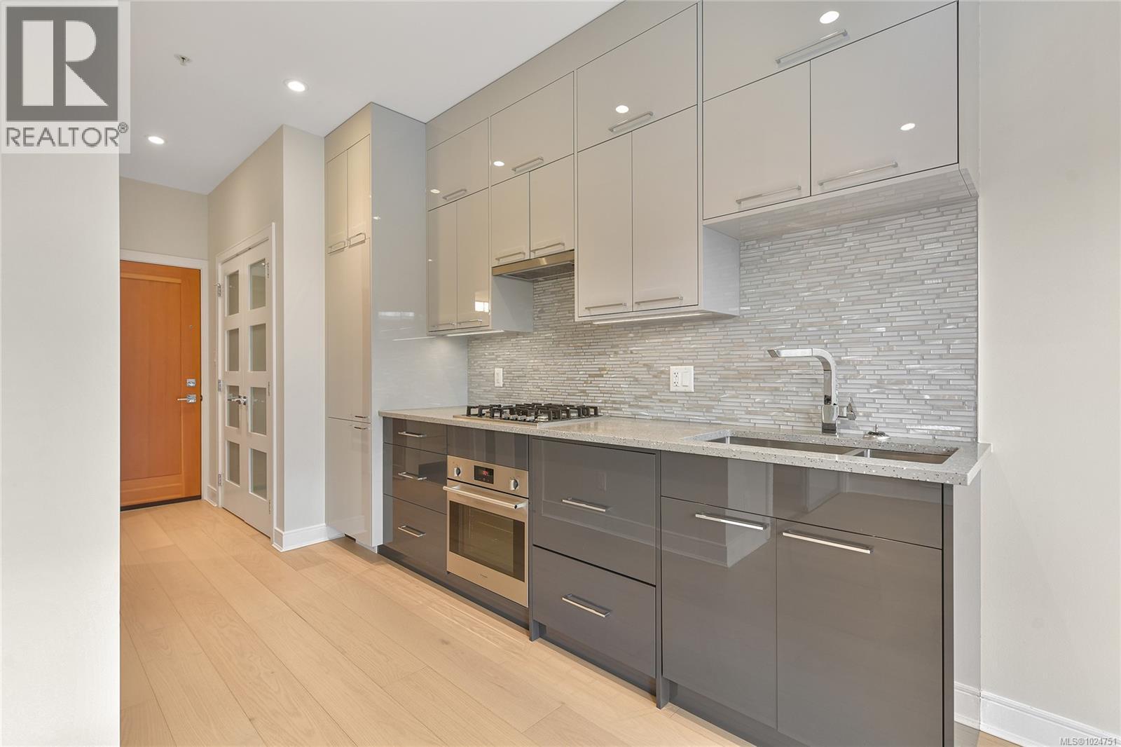 N310 1105 Pandora Avenue, Victoria