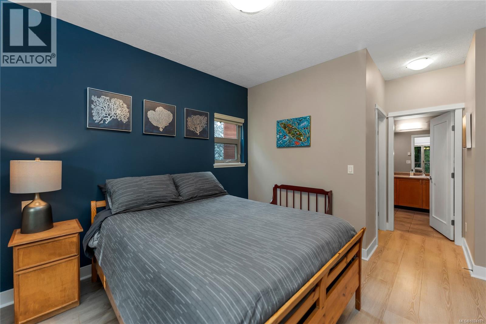 207 627 Brookside Rd, Colwood