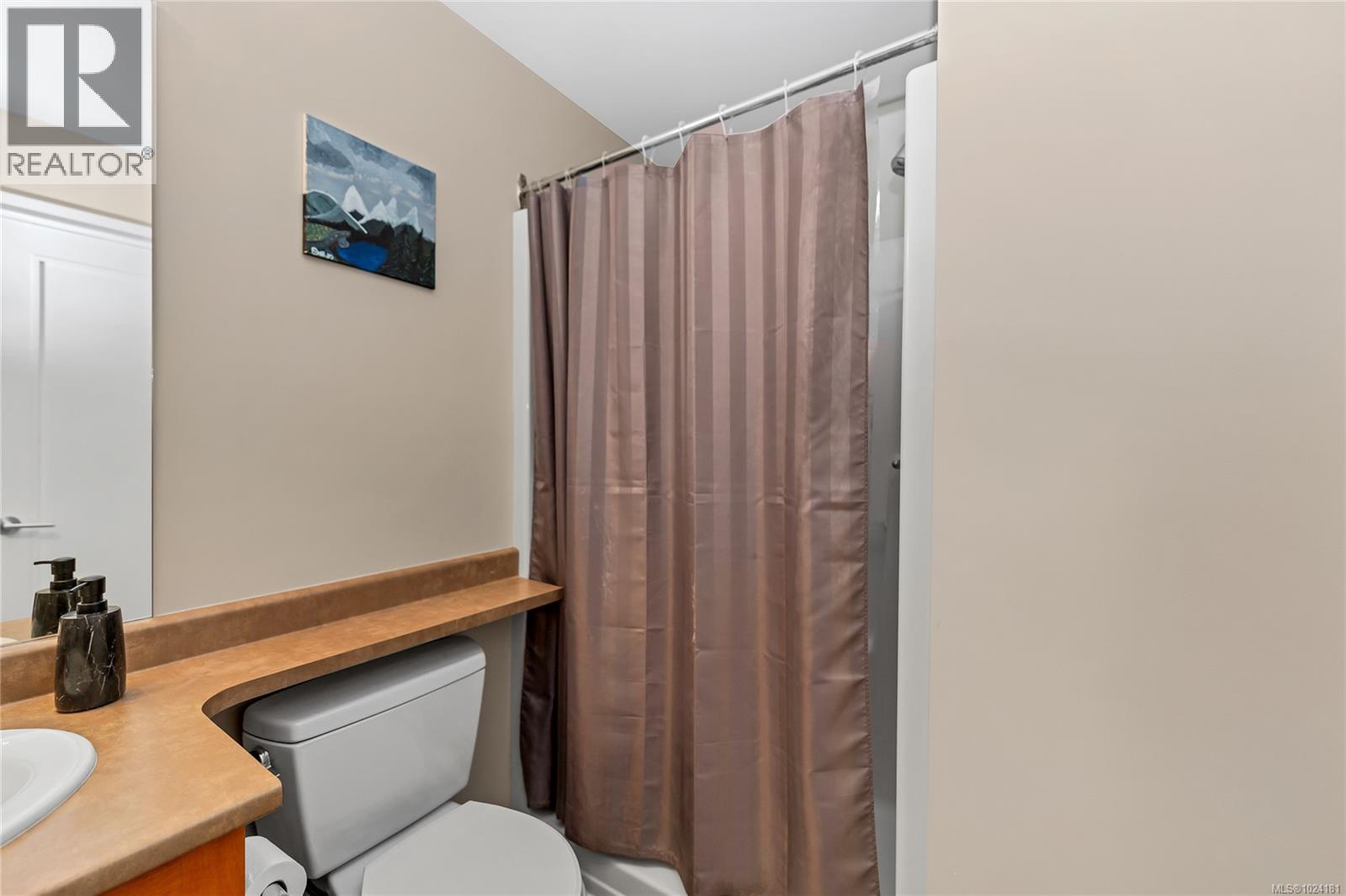 207 627 Brookside Rd, Colwood