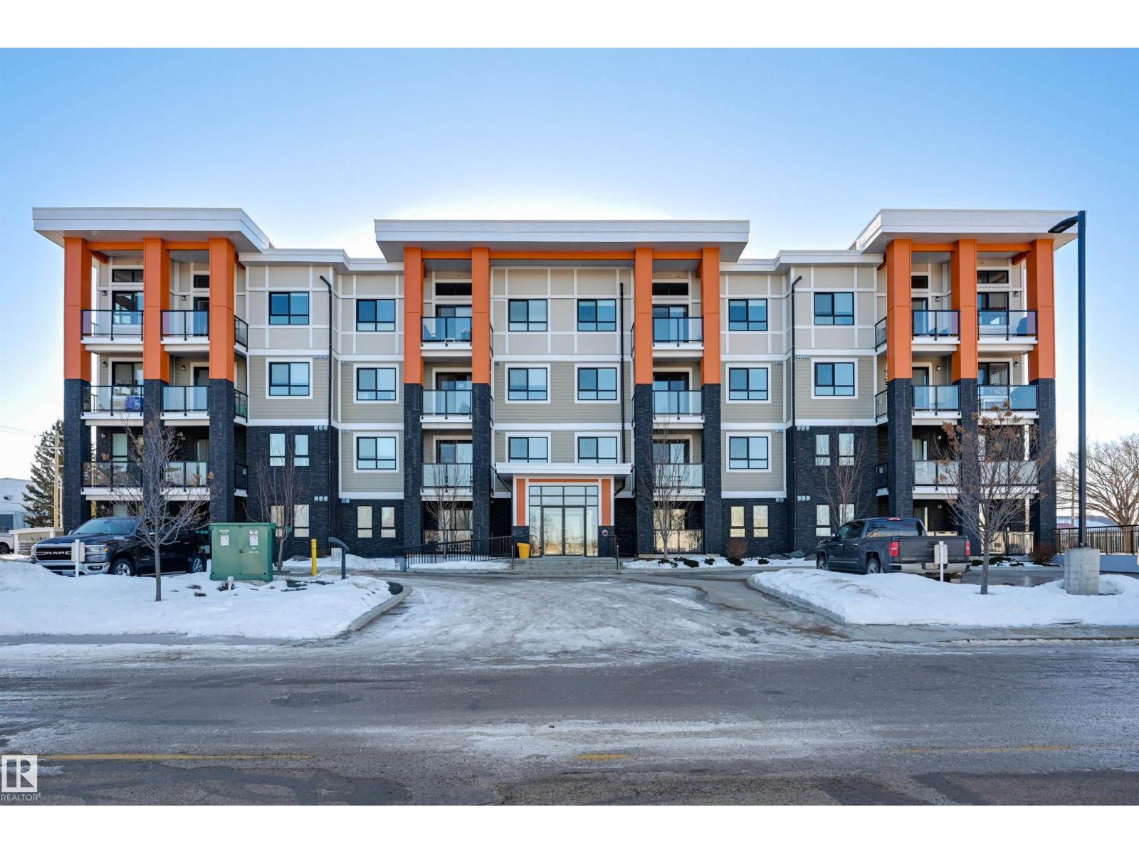 #205 17 COLUMBIA AVENUE, Devon