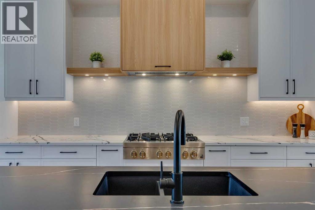 Single Family House for Sale in   Avenue SW Richmond Calgary 