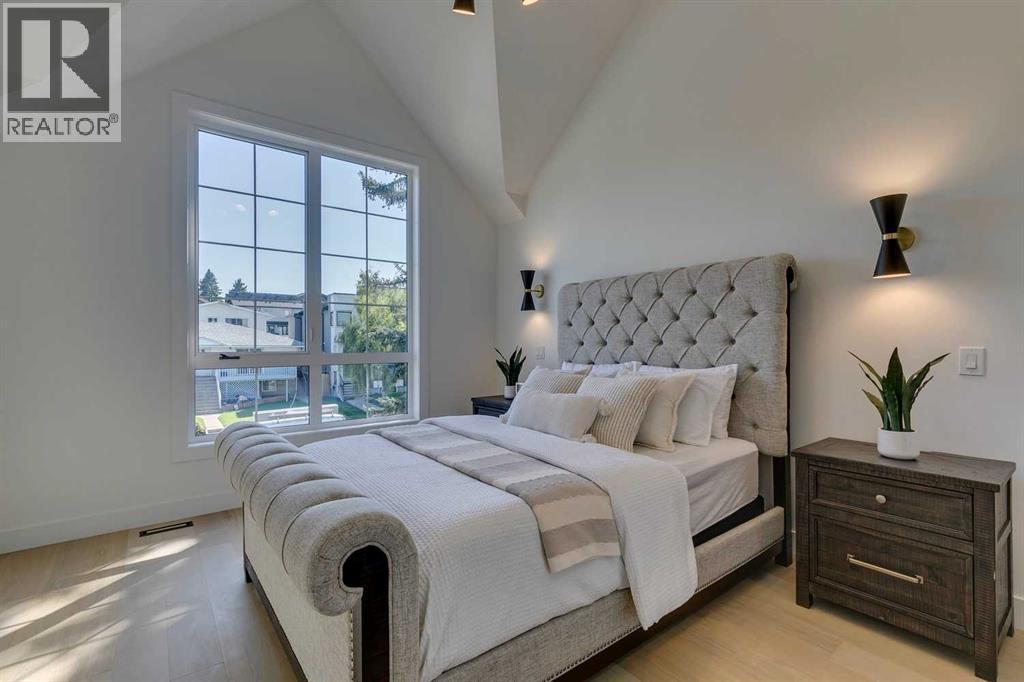 Single Family House for Sale in   Avenue SW Richmond Calgary 