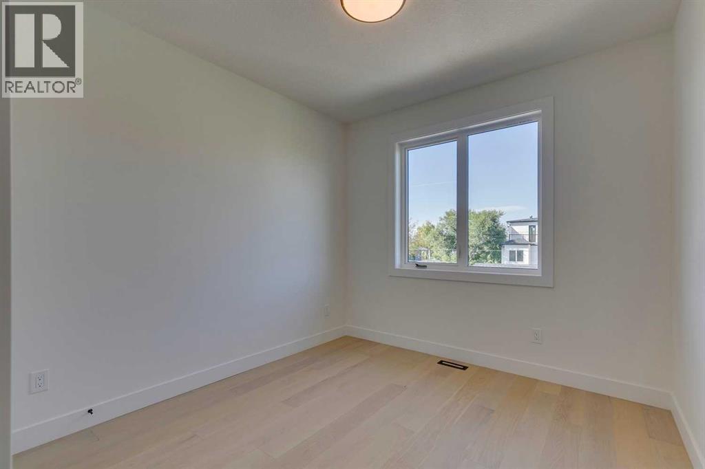 Single Family House for Sale in   Avenue SW Richmond Calgary 