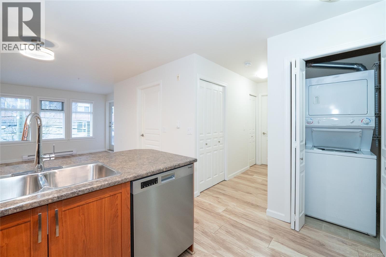 306 663 Goldstream Avenue, Langford