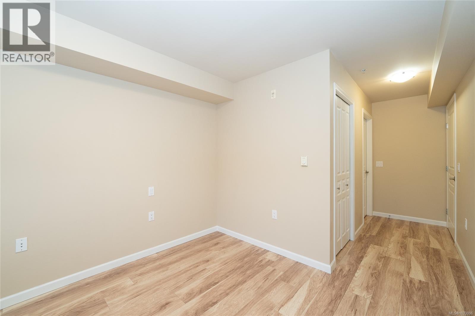 #306 663 Goldstream Ave - 14