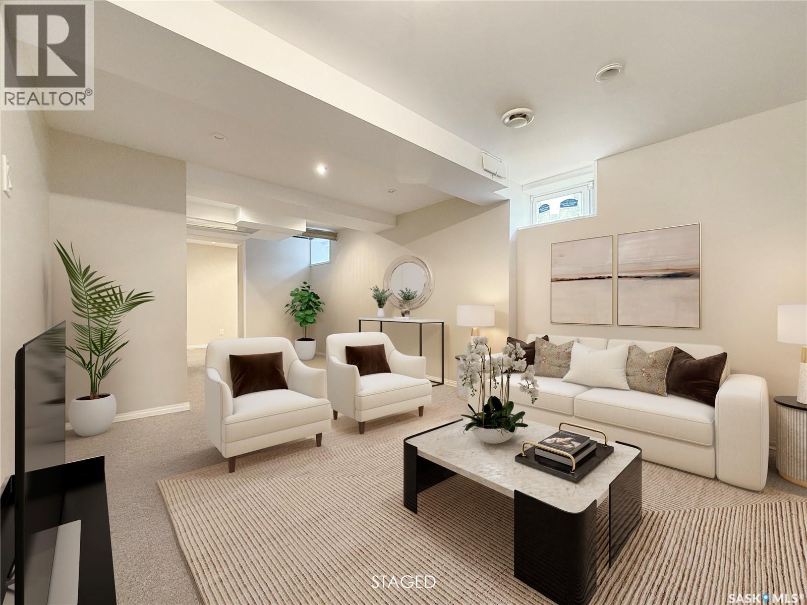 Single Family House 2 Level for Sale in  th AVENUE NW Swift Current 