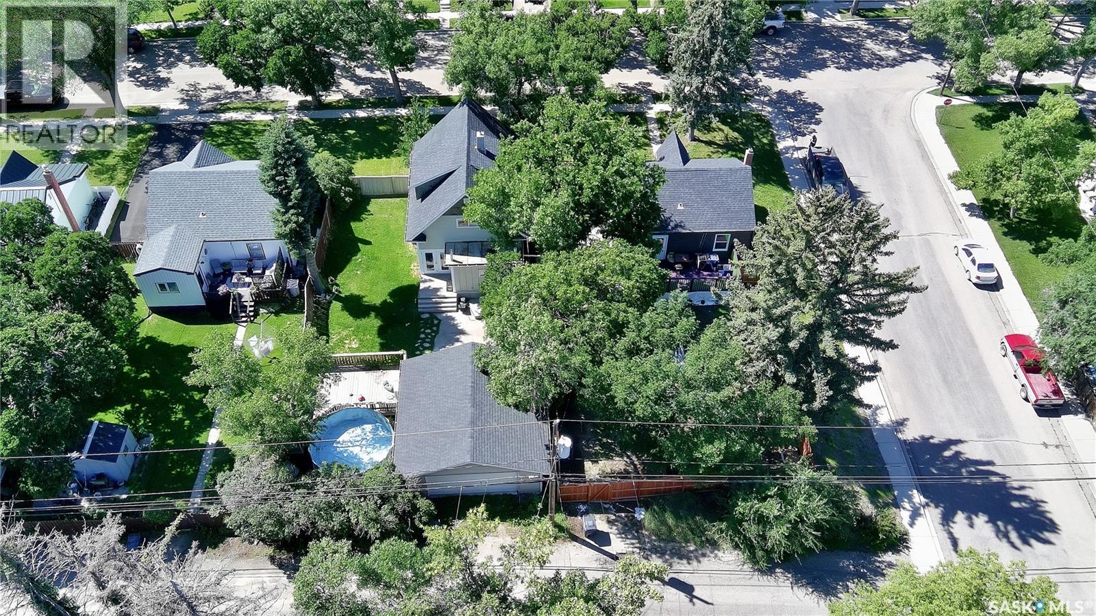 Single Family House 2 Level for Sale in  th AVENUE NW Swift Current 