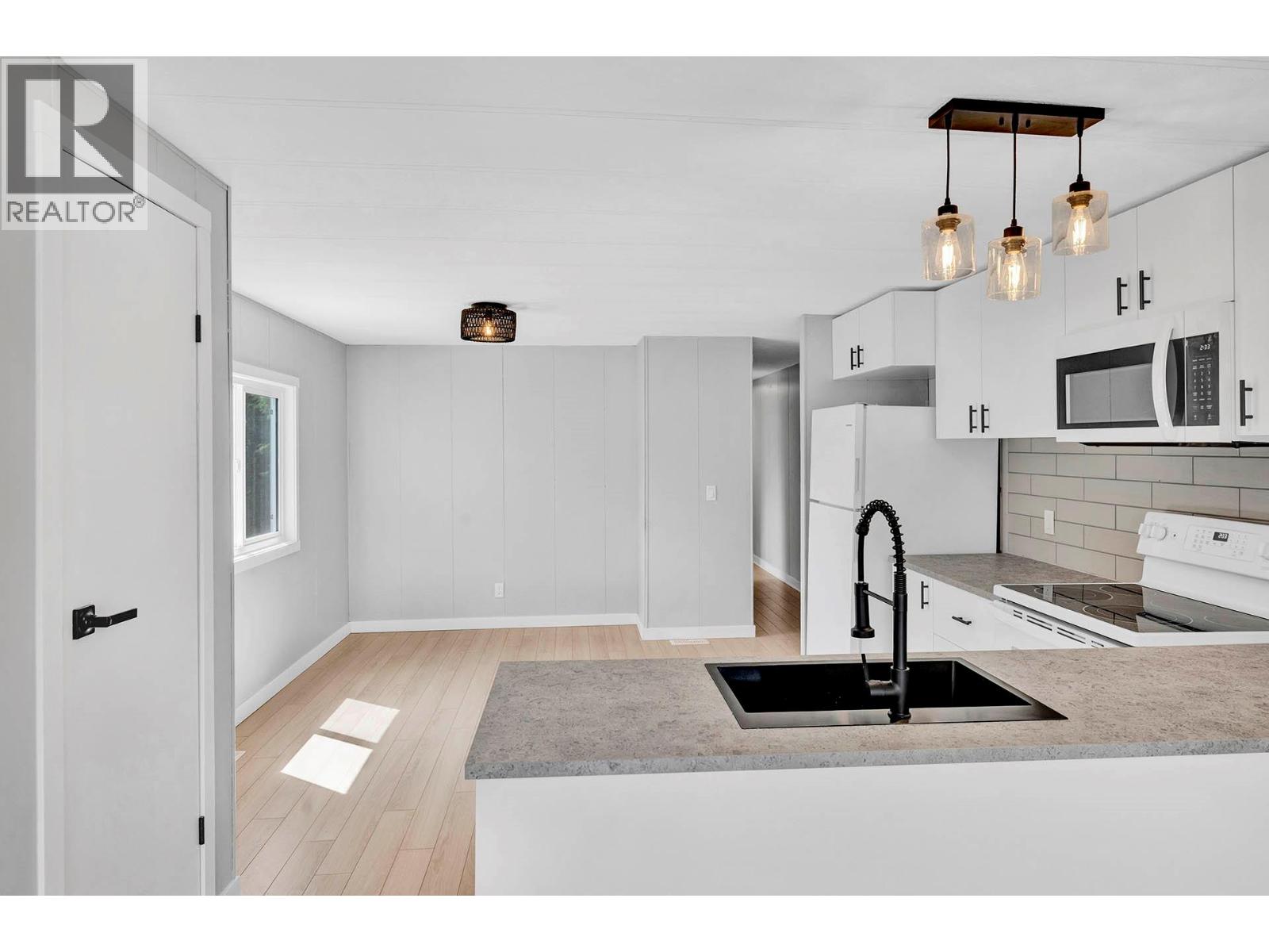 #14 851 OLD NORTH THOMPSON HIGHWAY - 9