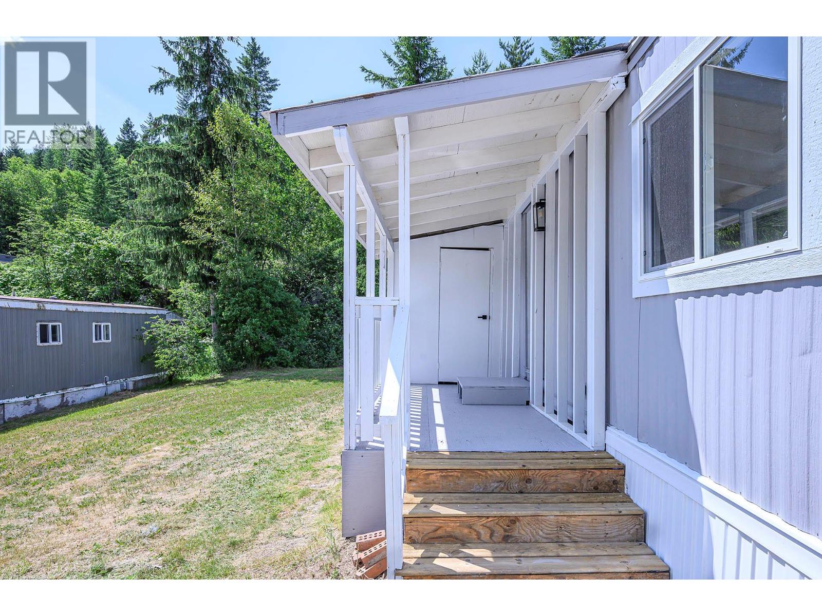 #14 851 OLD NORTH THOMPSON Highway - 26