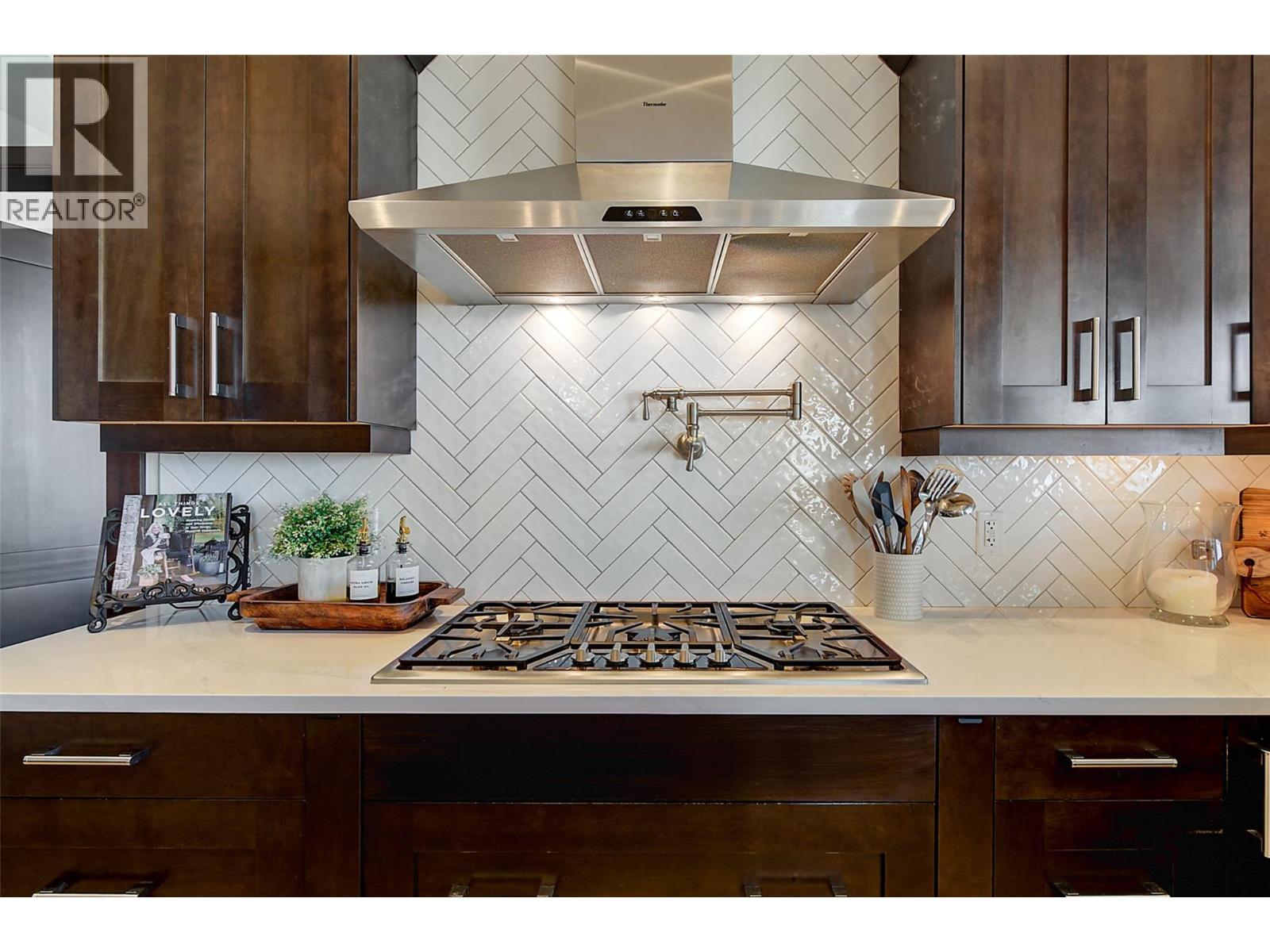  716 Kuipers Crescent, Kelowna