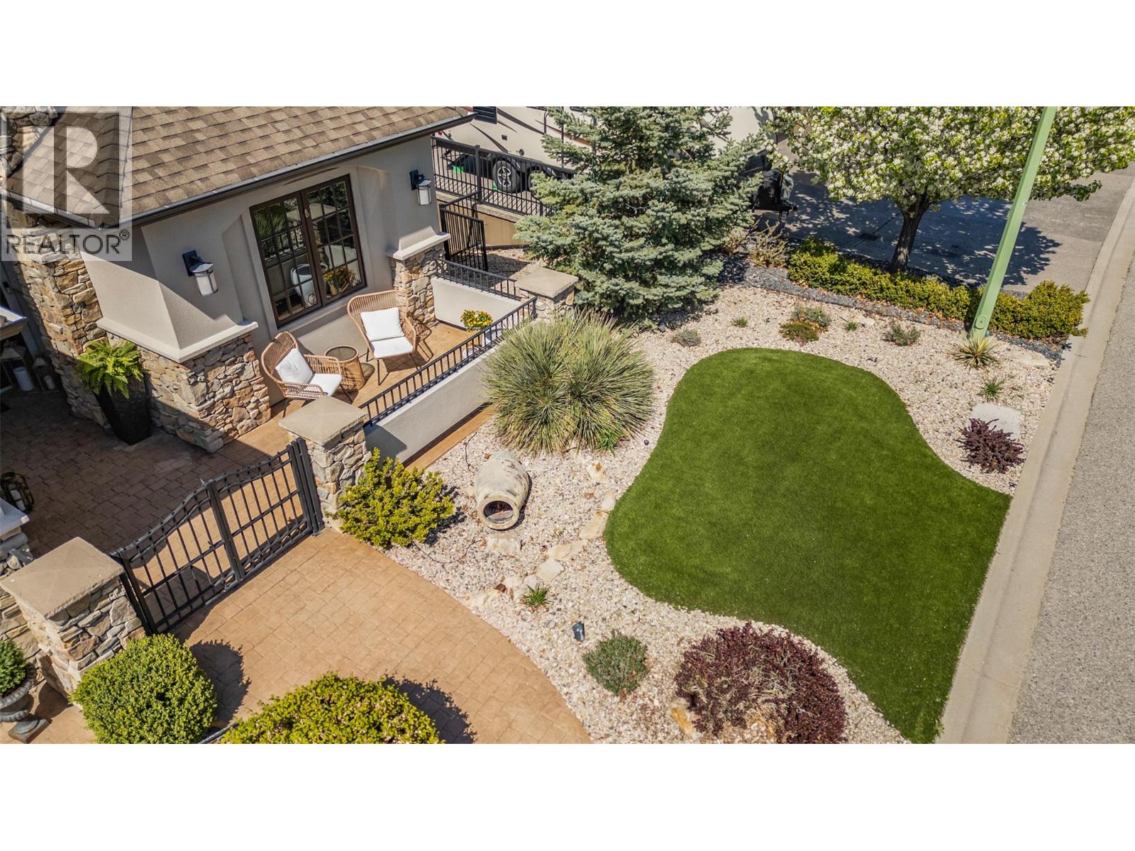  716 Kuipers Crescent, Kelowna