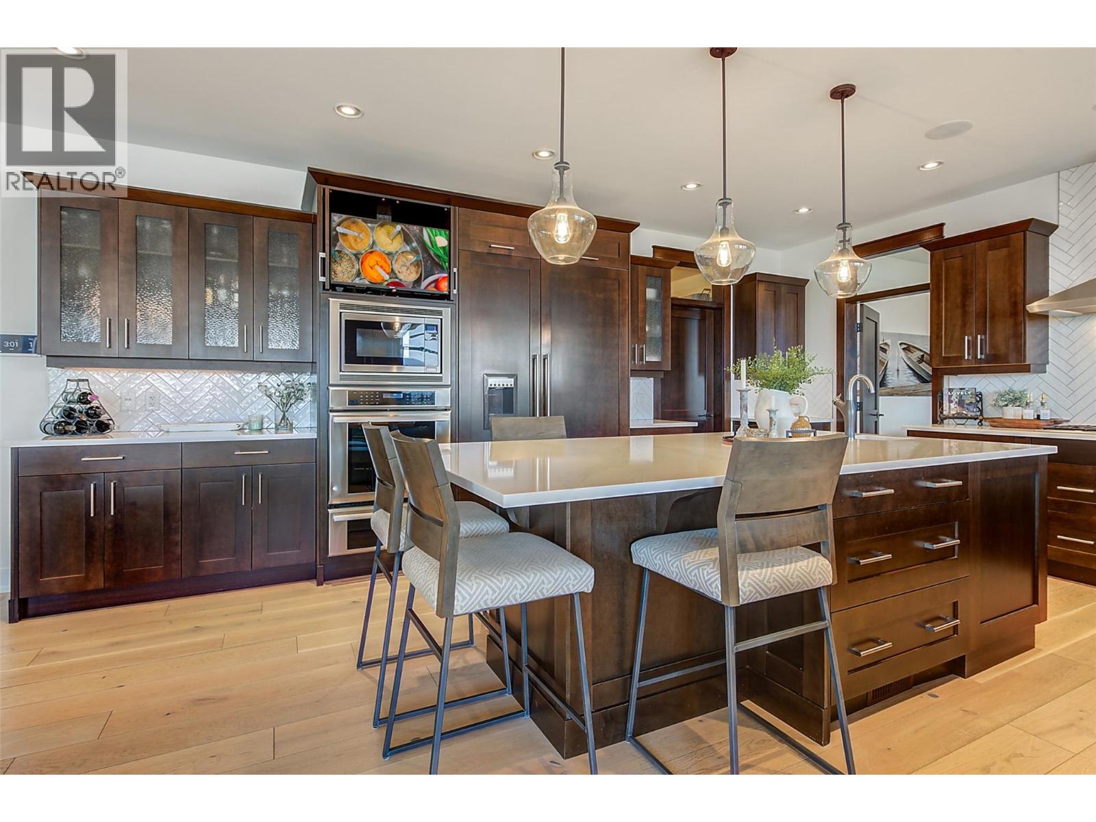  716 Kuipers Crescent, Kelowna